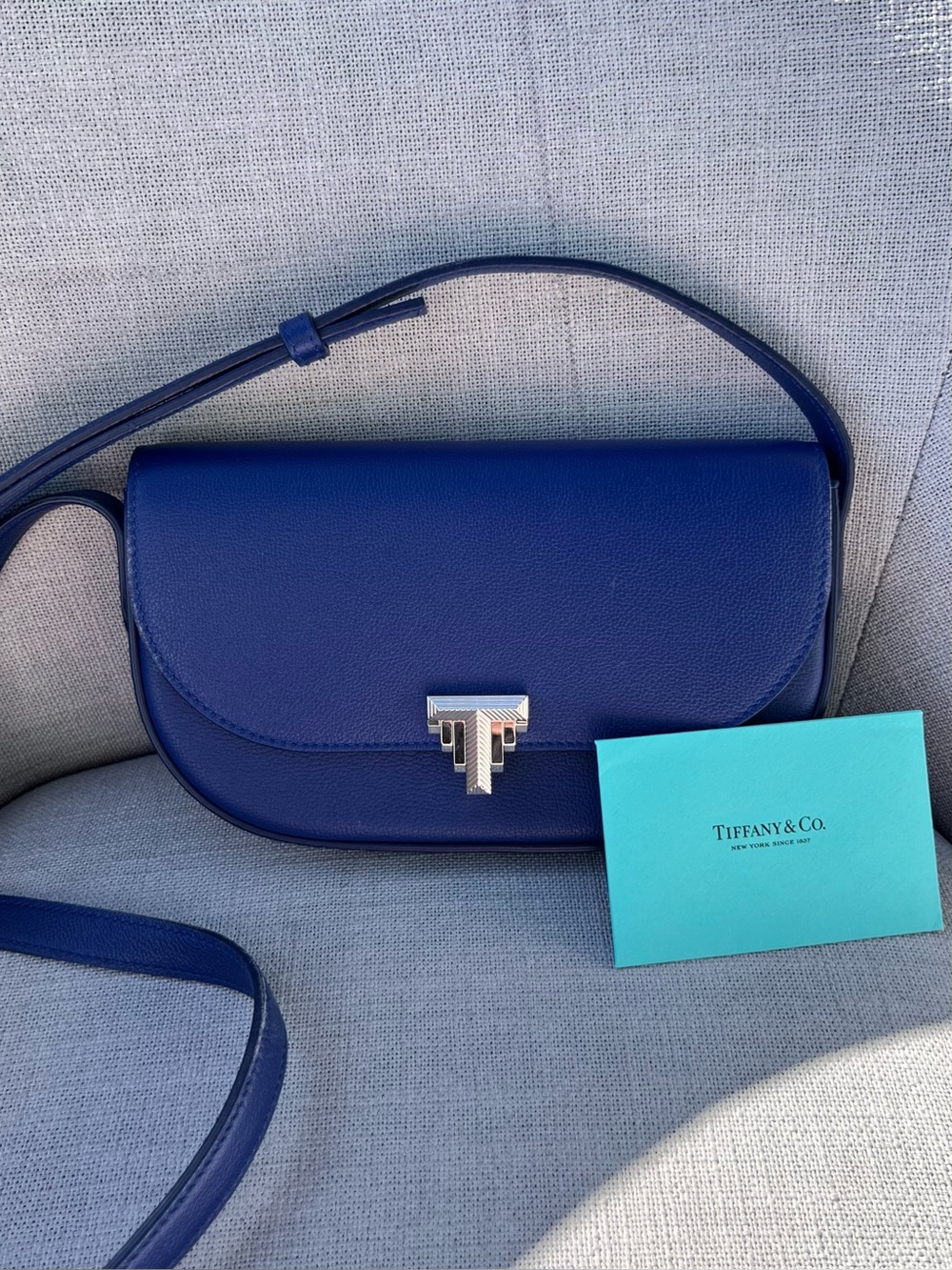 Tiffany & Co crossbody bag in blue - Picture 1 of 8